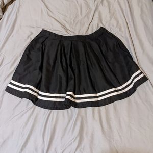 Hot Topic Black White Skirt (XL)